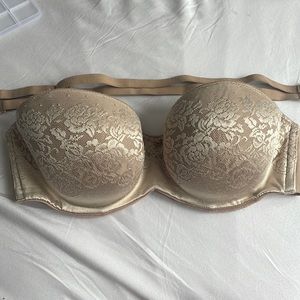 Soma strapless bra.